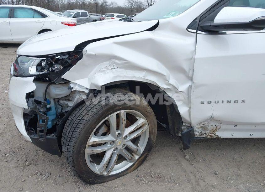 Photo 17 of 2018 Chevrolet Equinox PREMIER (VIN 2GNAXWEX2J6160521)