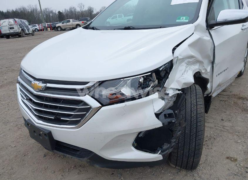 Photo 18 of 2018 Chevrolet Equinox PREMIER (VIN 2GNAXWEX2J6160521)