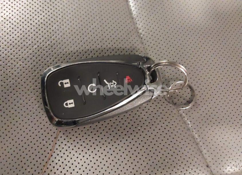 Photo 11 of 2018 Chevrolet Equinox PREMIER (VIN 2GNAXWEX2J6201021)