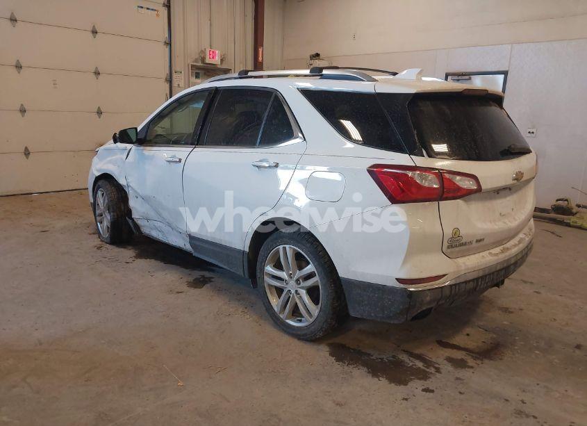 Photo 3 of 2018 Chevrolet Equinox PREMIER (VIN 2GNAXWEX2J6201021)
