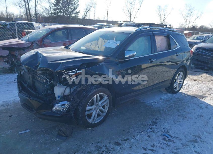 Photo 2 of 2018 Chevrolet Equinox PREMIER (VIN 2GNAXWEX3J6222539)