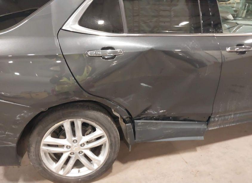 Photo 6 of 2018 Chevrolet Equinox PREMIER (VIN 2GNAXWEX5J6152963)