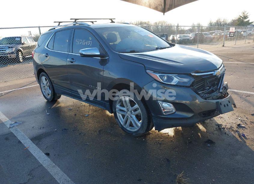 2018 Chevrolet Equinox PREMIER (VIN 2GNAXWEX7J6139051) main photo