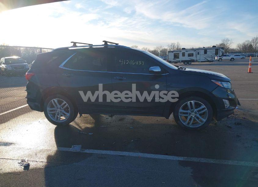 Photo 13 of 2018 Chevrolet Equinox PREMIER (VIN 2GNAXWEX7J6139051)