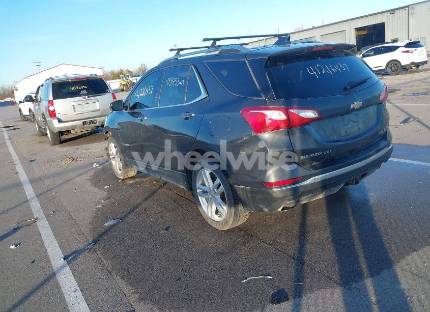 Photo 3 of 2018 Chevrolet Equinox PREMIER (VIN 2GNAXWEX7J6139051)