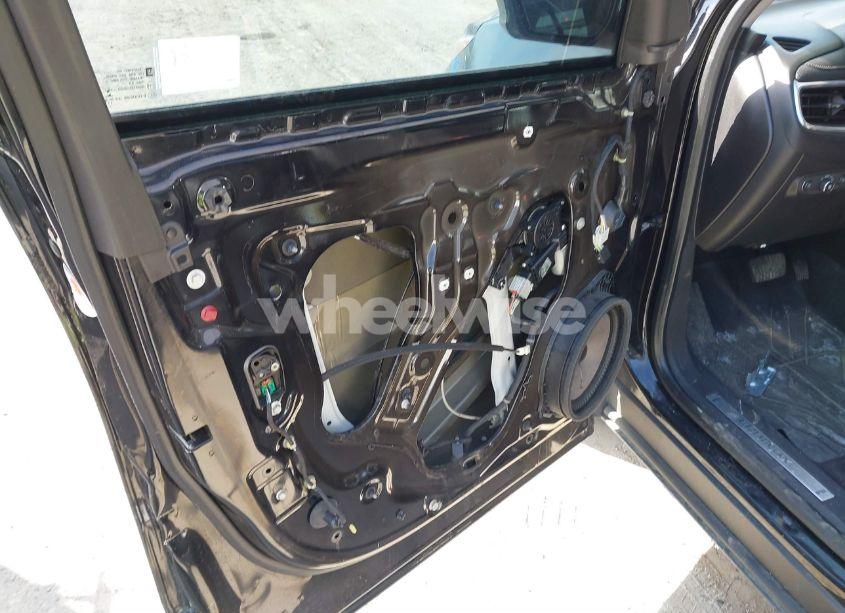 Photo 17 of 2018 Chevrolet Equinox PREMIER (VIN 2GNAXWEX8J6236596)