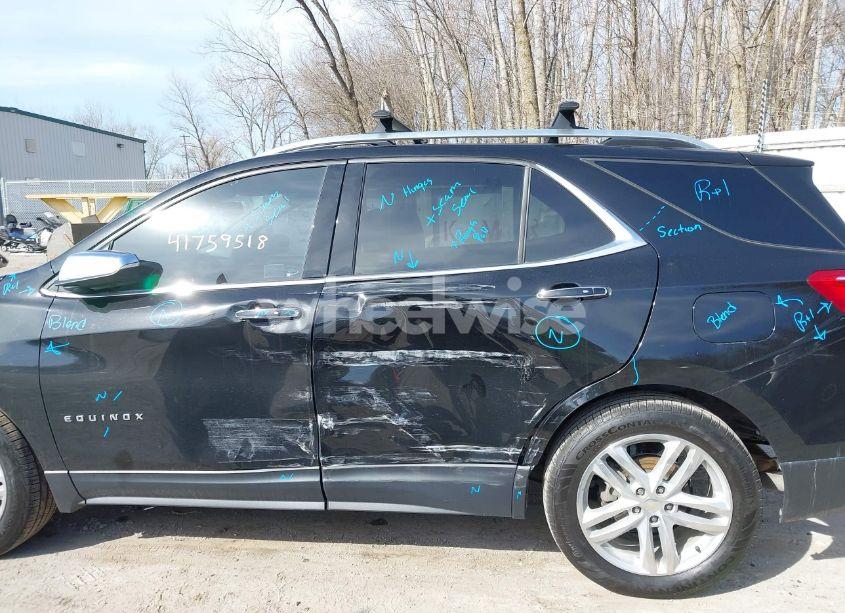 Photo 6 of 2018 Chevrolet Equinox PREMIER (VIN 2GNAXWEX8J6236596)