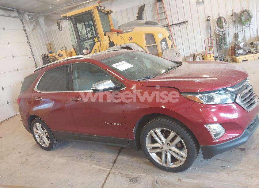 Photo 13 of 2018 Chevrolet Equinox PREMIER (VIN 2GNAXWEX8J6250563)