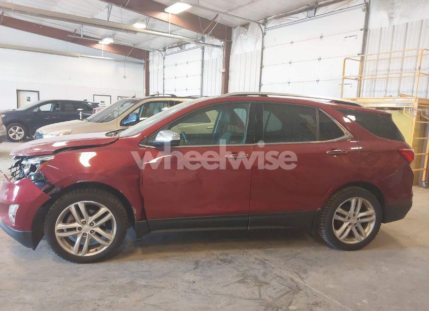 Photo 14 of 2018 Chevrolet Equinox PREMIER (VIN 2GNAXWEX8J6250563)