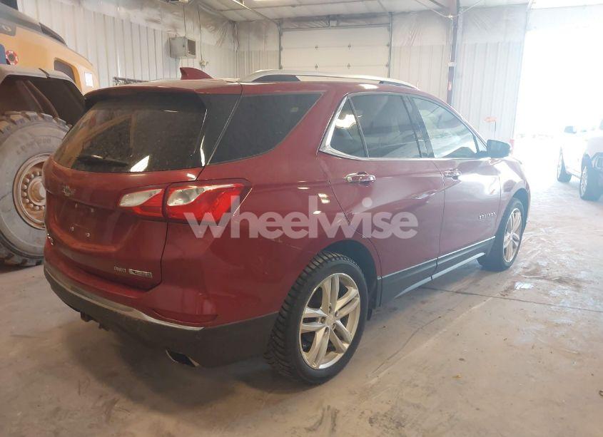 Photo 4 of 2018 Chevrolet Equinox PREMIER (VIN 2GNAXWEX8J6250563)