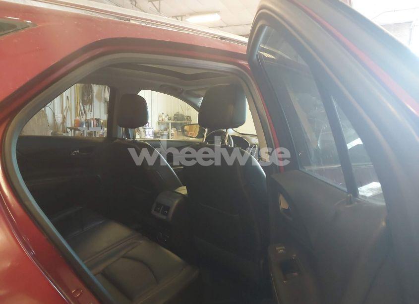 Photo 8 of 2018 Chevrolet Equinox PREMIER (VIN 2GNAXWEX8J6250563)