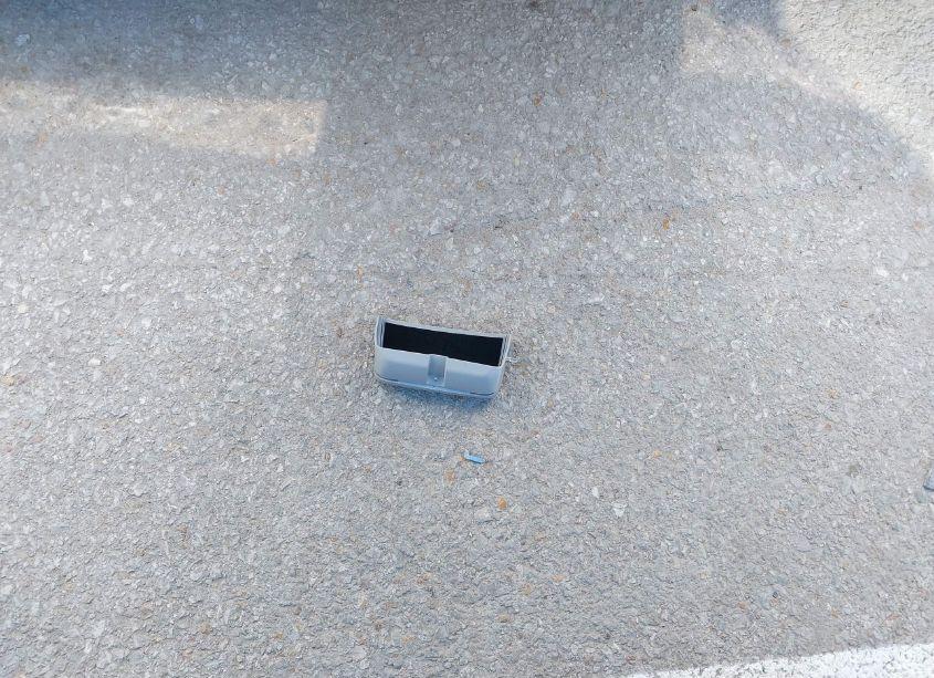 Photo 12 of 2019 Chevrolet Equinox PREMIER (VIN 2GNAXXEV1K6143389)