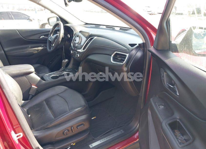 Photo 5 of 2019 Chevrolet Equinox PREMIER (VIN 2GNAXXEV1K6205826)