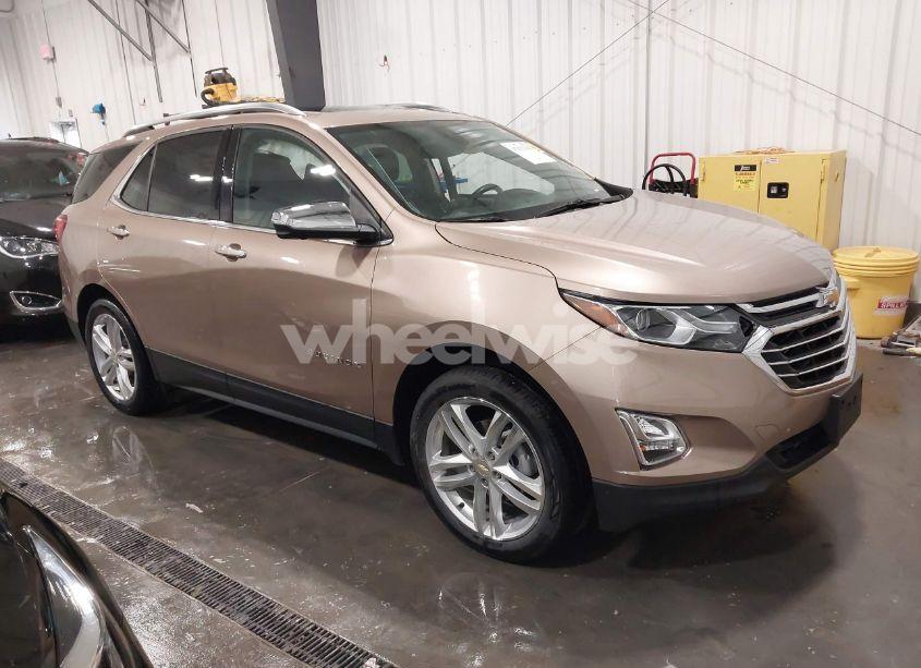 2019 Chevrolet Equinox PREMIER (VIN 2GNAXXEV1K6253729) main photo