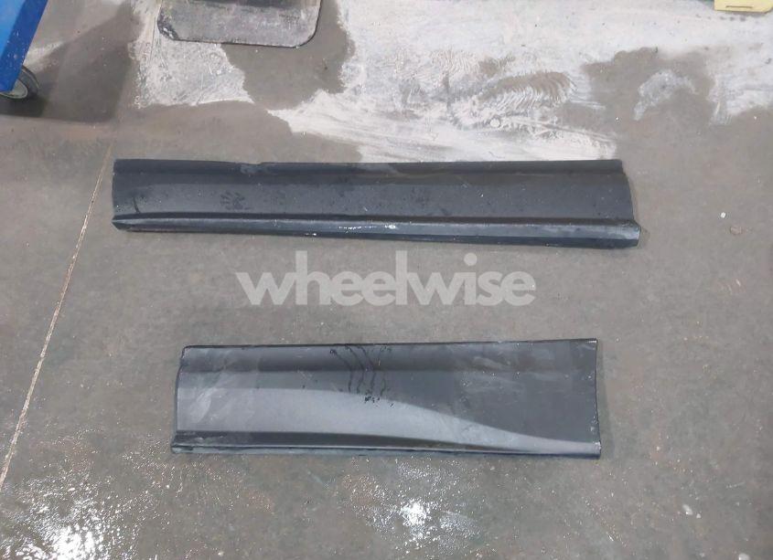 Photo 12 of 2019 Chevrolet Equinox PREMIER (VIN 2GNAXXEV1K6253729)