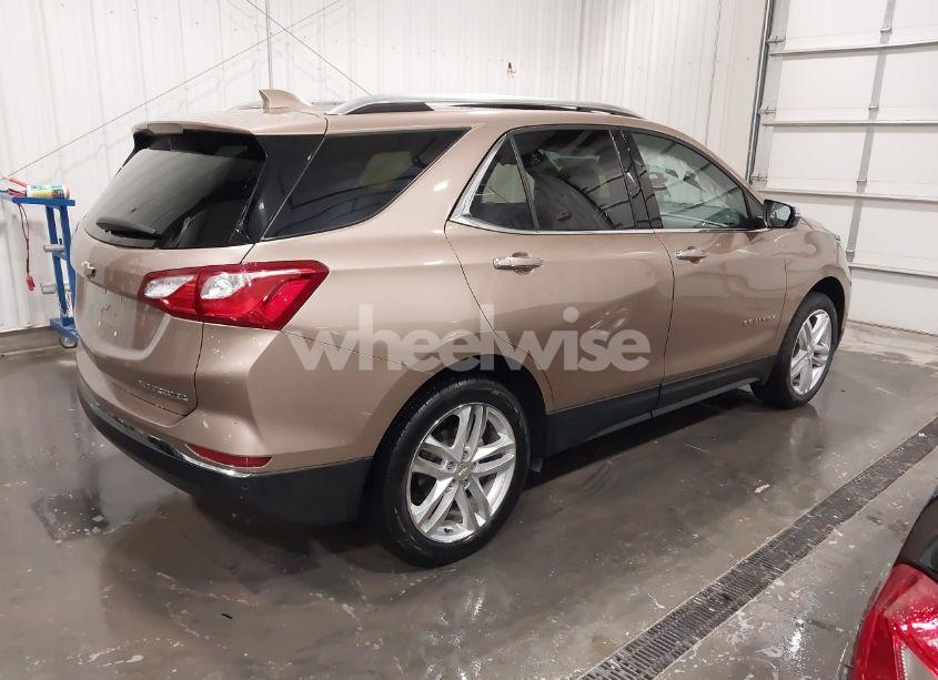 Photo 4 of 2019 Chevrolet Equinox PREMIER (VIN 2GNAXXEV1K6253729)