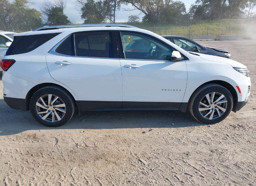 Photo 13 of 2022 Chevrolet Equinox AWD PREMIER (VIN 2GNAXXEV1N6145826)