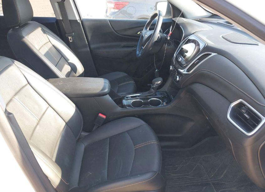 Photo 5 of 2022 Chevrolet Equinox AWD PREMIER (VIN 2GNAXXEV1N6145826)