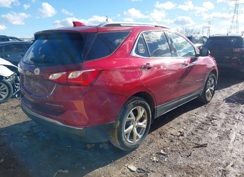 Photo 4 of 2019 Chevrolet Equinox PREMIER (VIN 2GNAXXEV2K6161884)