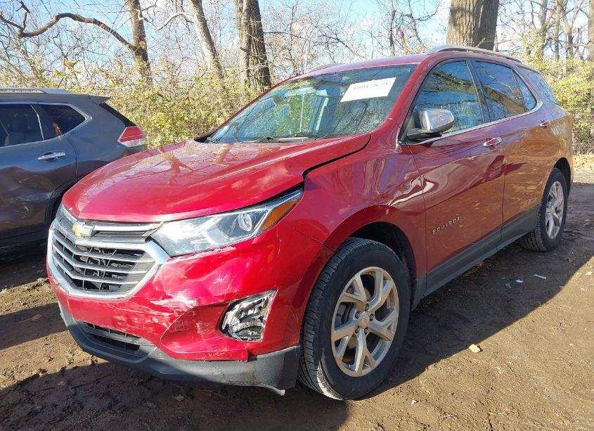 Photo 6 of 2019 Chevrolet Equinox PREMIER (VIN 2GNAXXEV2K6161884)