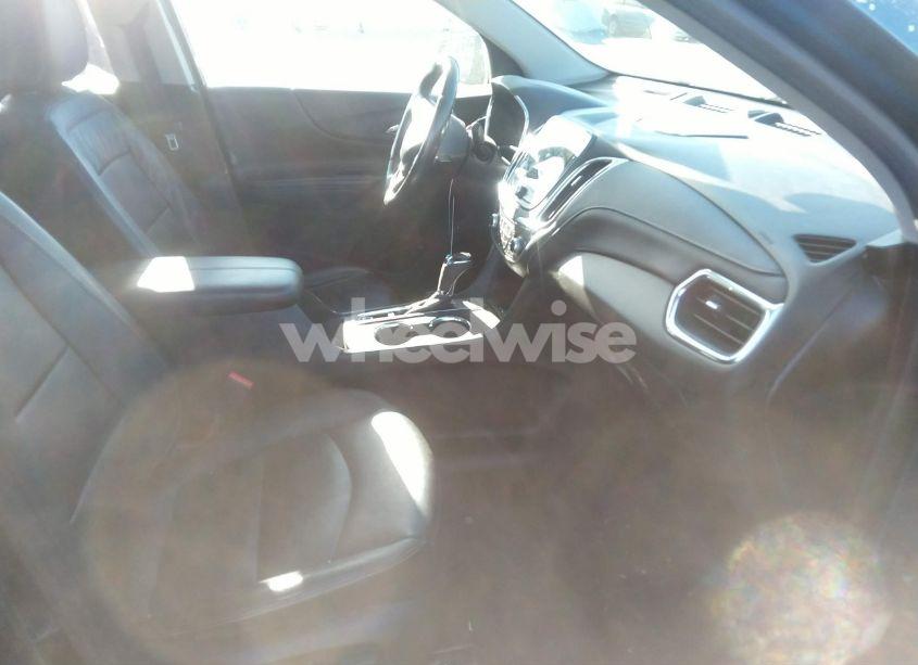 Photo 5 of 2020 Chevrolet Equinox AWD PREMIER 1.5L TURBO (VIN 2GNAXXEV3L6244032)