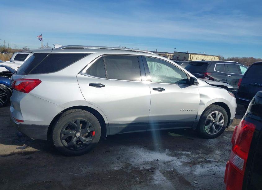 Photo 13 of 2020 Chevrolet Equinox AWD PREMIER 1.5L TURBO (VIN 2GNAXXEV4L6102529)