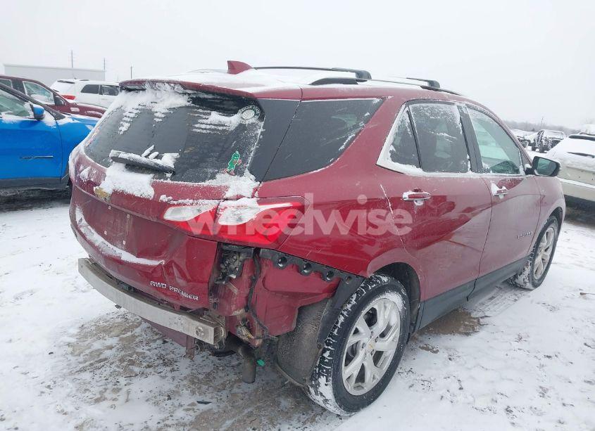 Photo 4 of 2021 Chevrolet Equinox AWD PREMIER (VIN 2GNAXXEV4M6105996)