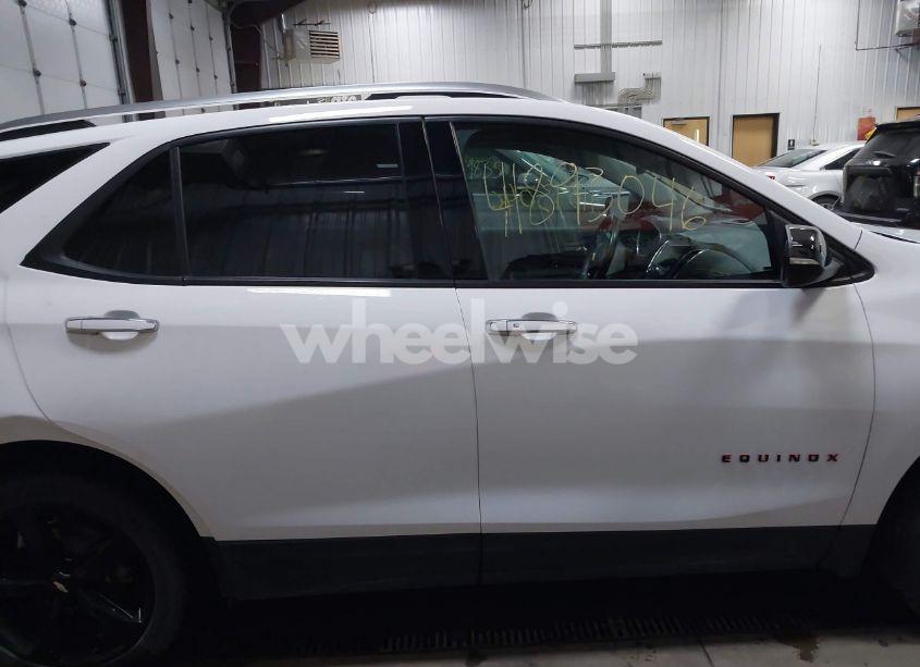 Photo 14 of 2021 Chevrolet Equinox AWD PREMIER (VIN 2GNAXXEV4M6128145)