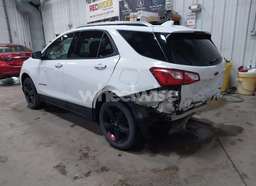 Photo 3 of 2021 Chevrolet Equinox AWD PREMIER (VIN 2GNAXXEV4M6128145)