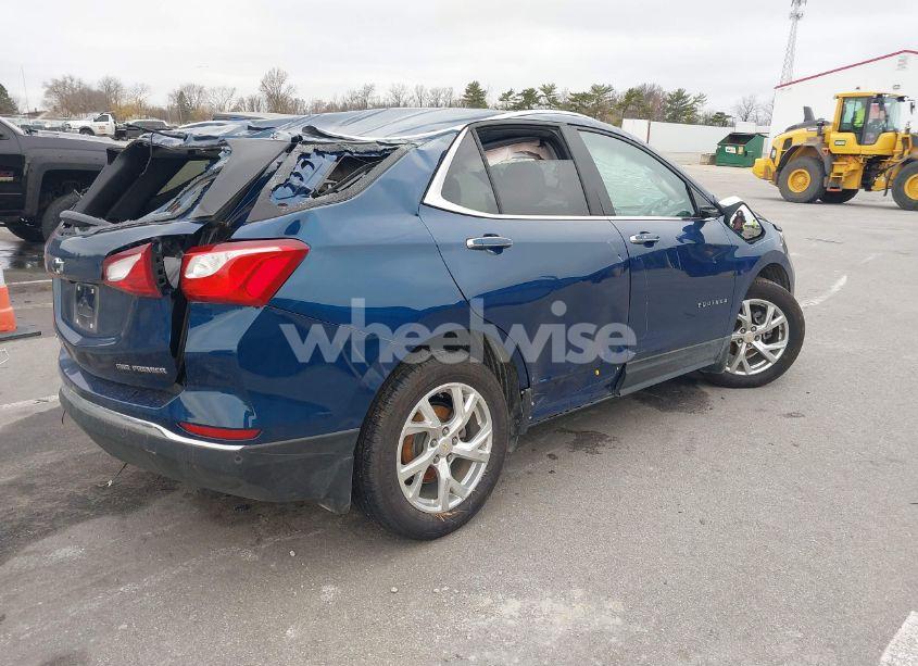 Photo 4 of 2021 Chevrolet Equinox AWD PREMIER (VIN 2GNAXXEV4M6163834)