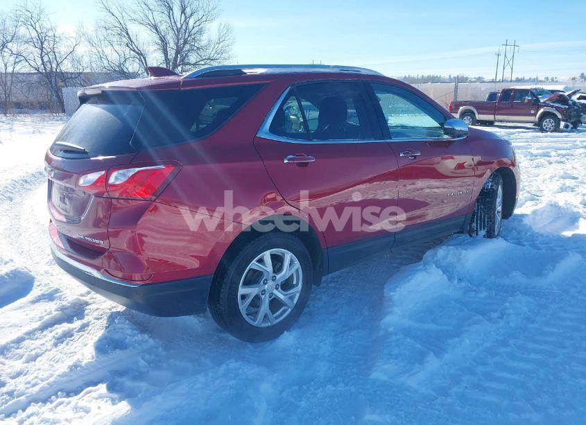Photo 4 of 2020 Chevrolet Equinox AWD PREMIER 1.5L TURBO (VIN 2GNAXXEV5L6169057)