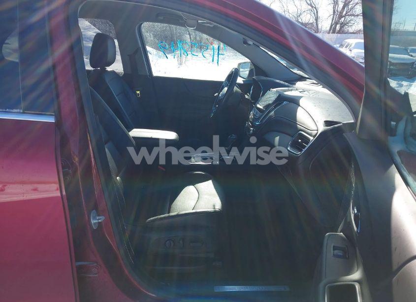 Photo 5 of 2020 Chevrolet Equinox AWD PREMIER 1.5L TURBO (VIN 2GNAXXEV5L6169057)