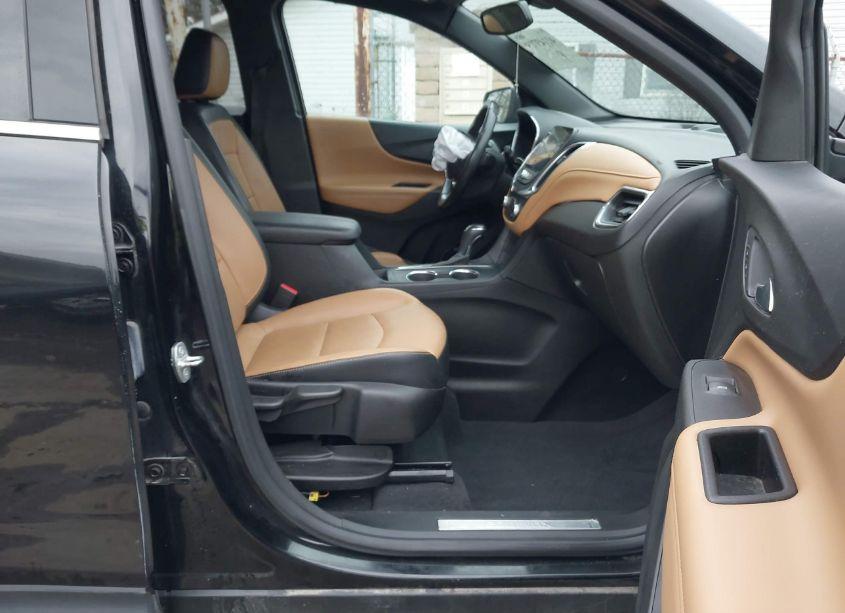Photo 5 of 2019 Chevrolet Equinox PREMIER (VIN 2GNAXXEV6K6287617)