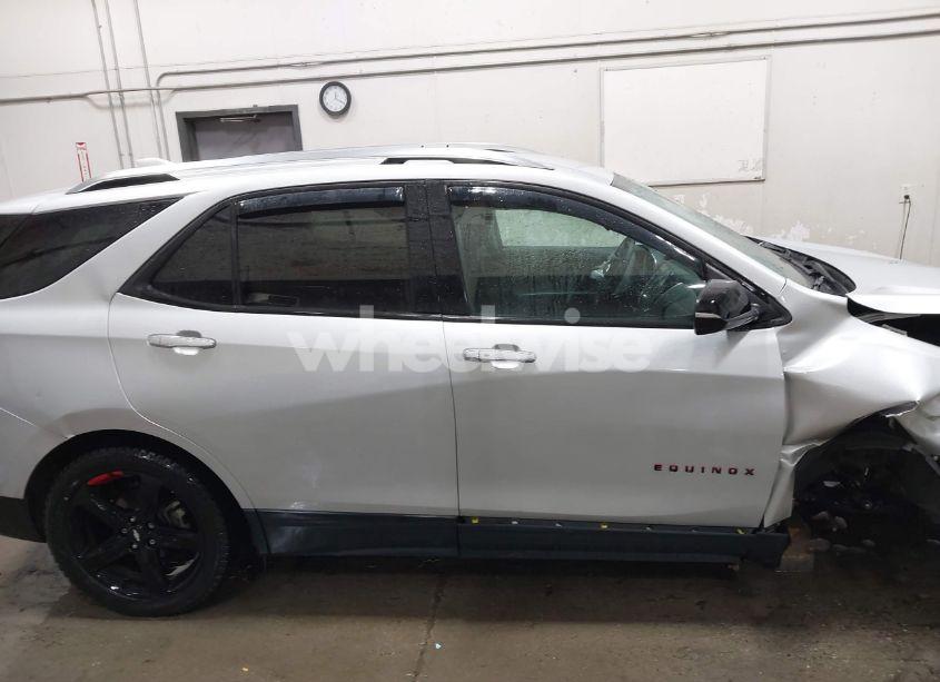 Photo 14 of 2021 Chevrolet Equinox AWD PREMIER (VIN 2GNAXXEV6M6163057)