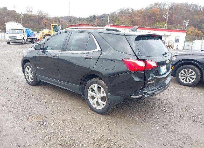 Photo 3 of 2020 Chevrolet Equinox AWD PREMIER 1.5L TURBO (VIN 2GNAXXEV7L6185745)