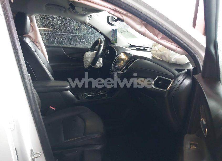 Photo 5 of 2020 Chevrolet Equinox AWD PREMIER 1.5L TURBO (VIN 2GNAXXEV8L6242244)