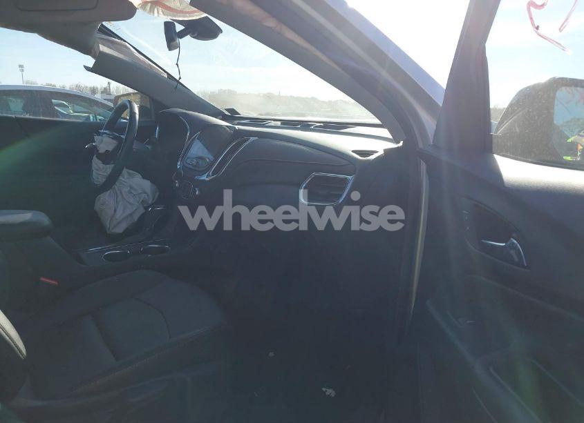 Photo 5 of 2020 Chevrolet Equinox AWD PREMIER 1.5L TURBO (VIN 2GNAXXEV8L6274689)