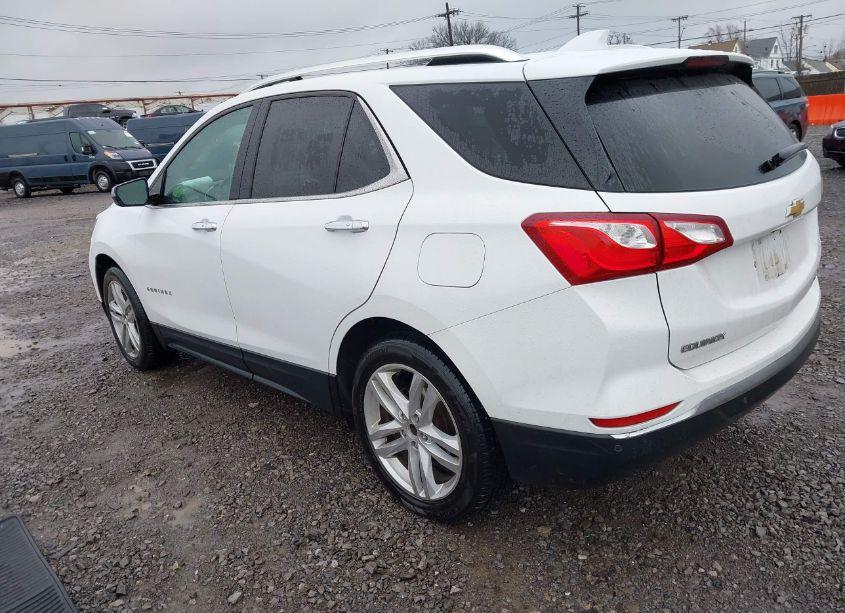 Photo 3 of 2019 Chevrolet Equinox PREMIER (VIN 2GNAXXEV9K6123942)