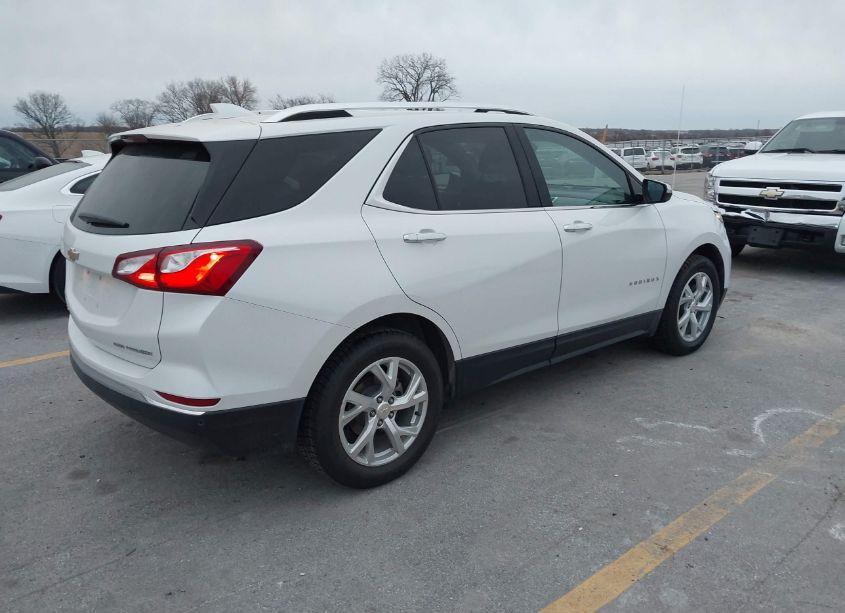 Photo 4 of 2020 Chevrolet Equinox AWD PREMIER 1.5L TURBO (VIN 2GNAXXEV9L6219409)