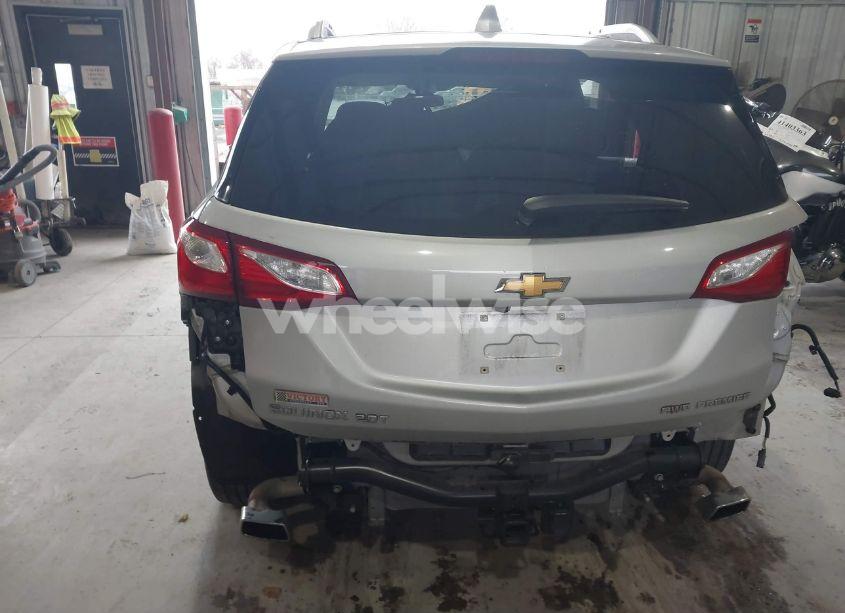 Photo 6 of 2019 Chevrolet Equinox PREMIER (VIN 2GNAXYEX0K6289631)