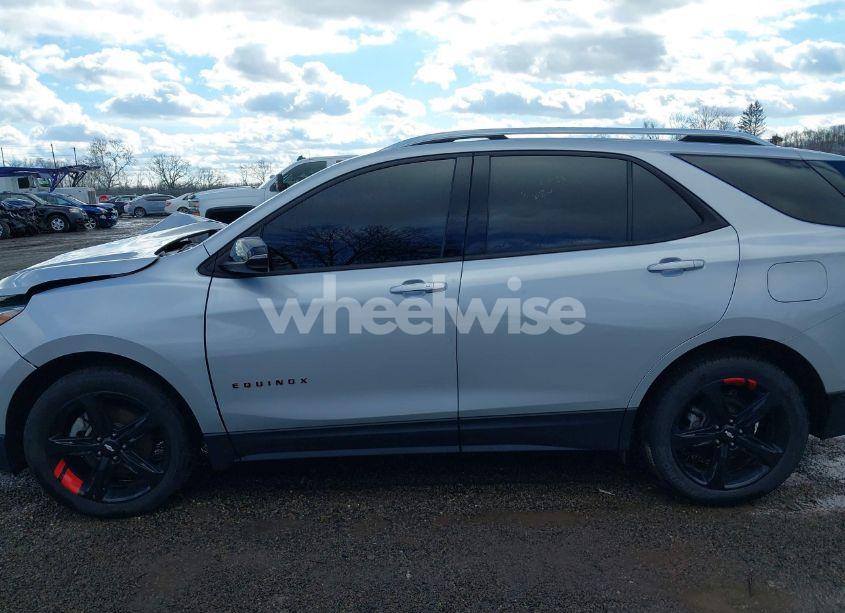 Photo 15 of 2020 Chevrolet Equinox AWD PREMIER 2.0L TURBO (VIN 2GNAXYEX0L6115320)