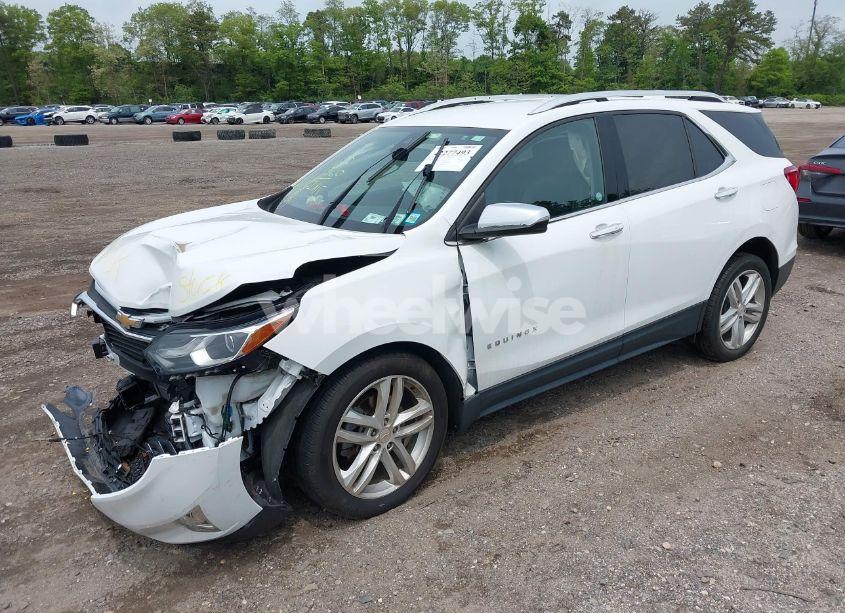 Photo 2 of 2020 Chevrolet Equinox AWD PREMIER 2.0L TURBO (VIN 2GNAXYEX0L6228717)