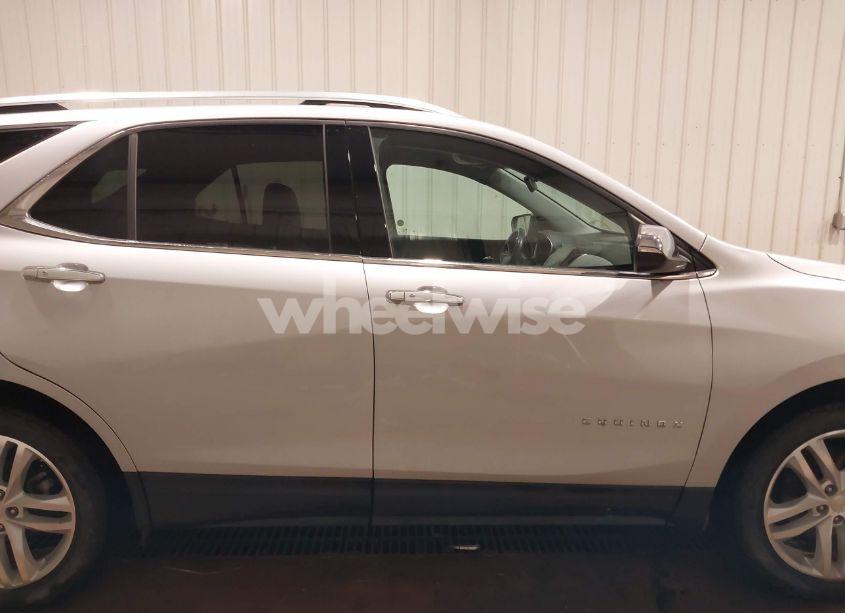Photo 14 of 2019 Chevrolet Equinox PREMIER (VIN 2GNAXYEX3K6238138)