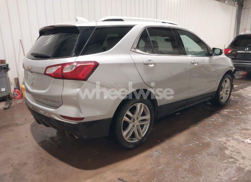 Photo 4 of 2019 Chevrolet Equinox PREMIER (VIN 2GNAXYEX3K6238138)