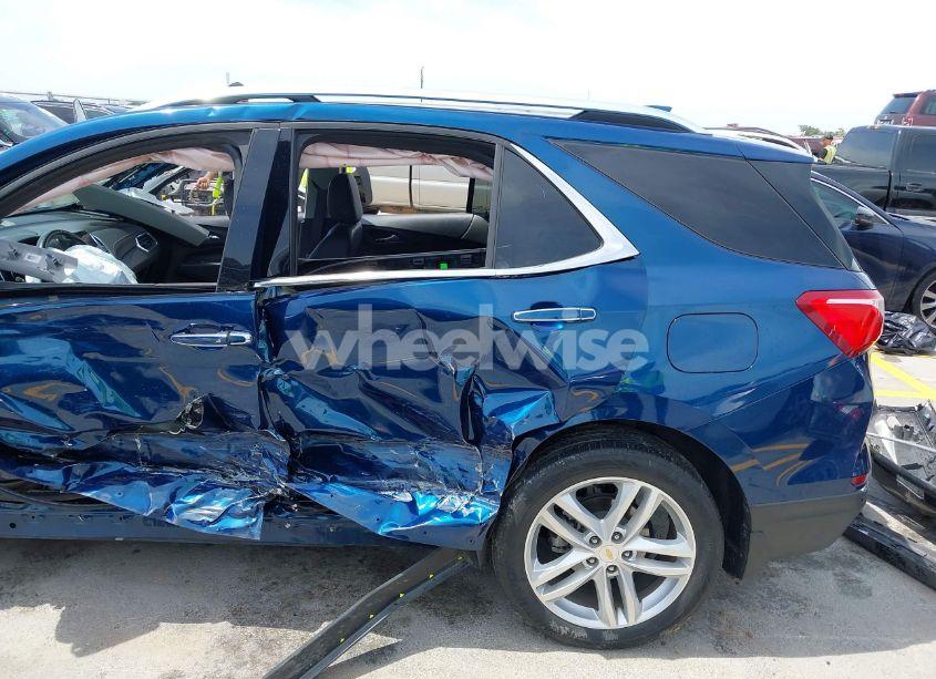 Photo 18 of 2020 Chevrolet Equinox AWD PREMIER 2.0L TURBO (VIN 2GNAXYEX3L6190898)