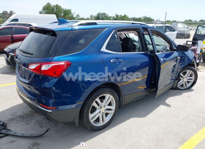 Photo 4 of 2020 Chevrolet Equinox AWD PREMIER 2.0L TURBO (VIN 2GNAXYEX3L6190898)