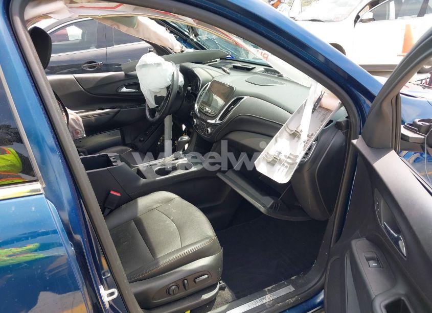 Photo 5 of 2020 Chevrolet Equinox AWD PREMIER 2.0L TURBO (VIN 2GNAXYEX3L6190898)