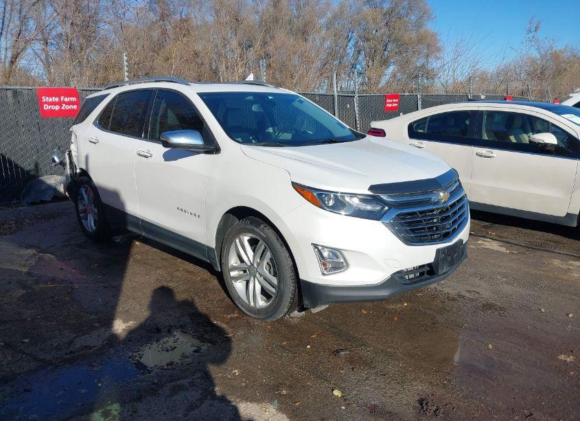 2019 Chevrolet Equinox PREMIER (VIN 2GNAXYEX4K6108448) main photo