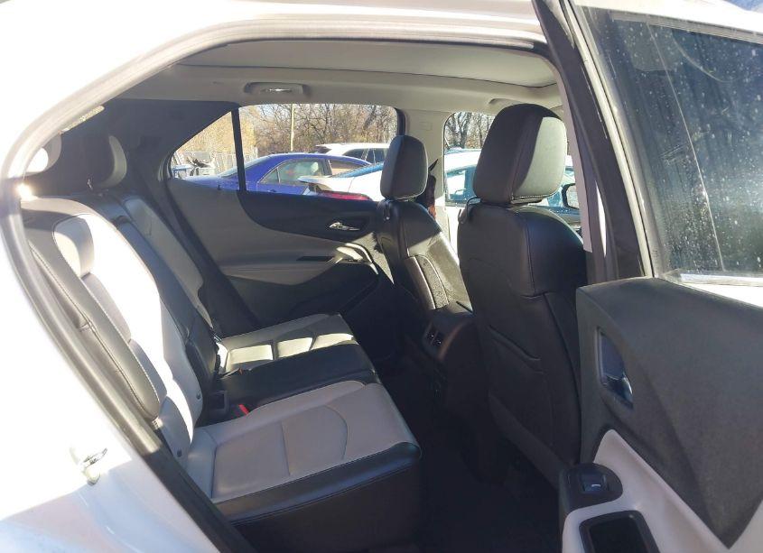 Photo 8 of 2019 Chevrolet Equinox PREMIER (VIN 2GNAXYEX4K6108448)