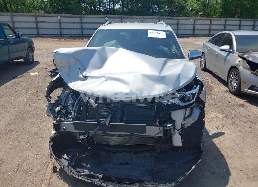 Photo 6 of 2019 Chevrolet Equinox PREMIER (VIN 2GNAXYEX4K6212986)